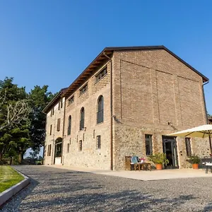 I Tre Colli -rubbiano- Bauernhof